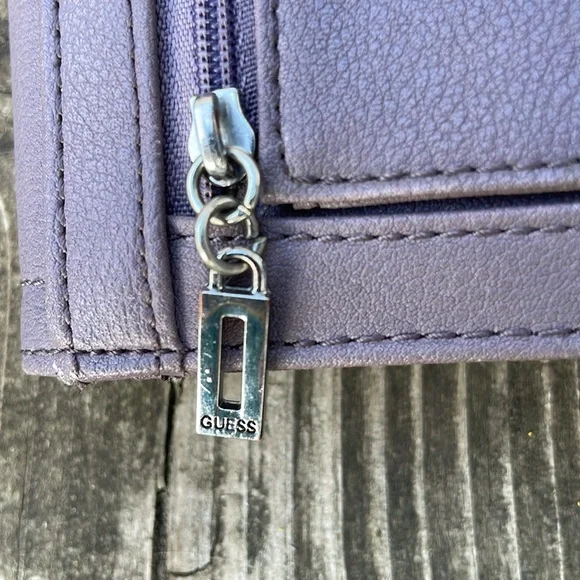 Guess Wallet - Picture 11 of 11